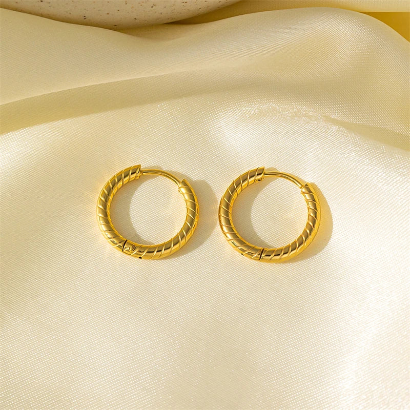 316L Stainless Steel New Fashion Fine Jewelry Japanese Minimalist Style 1.5Cm round 8 Different Figure Stud Earrings for Women