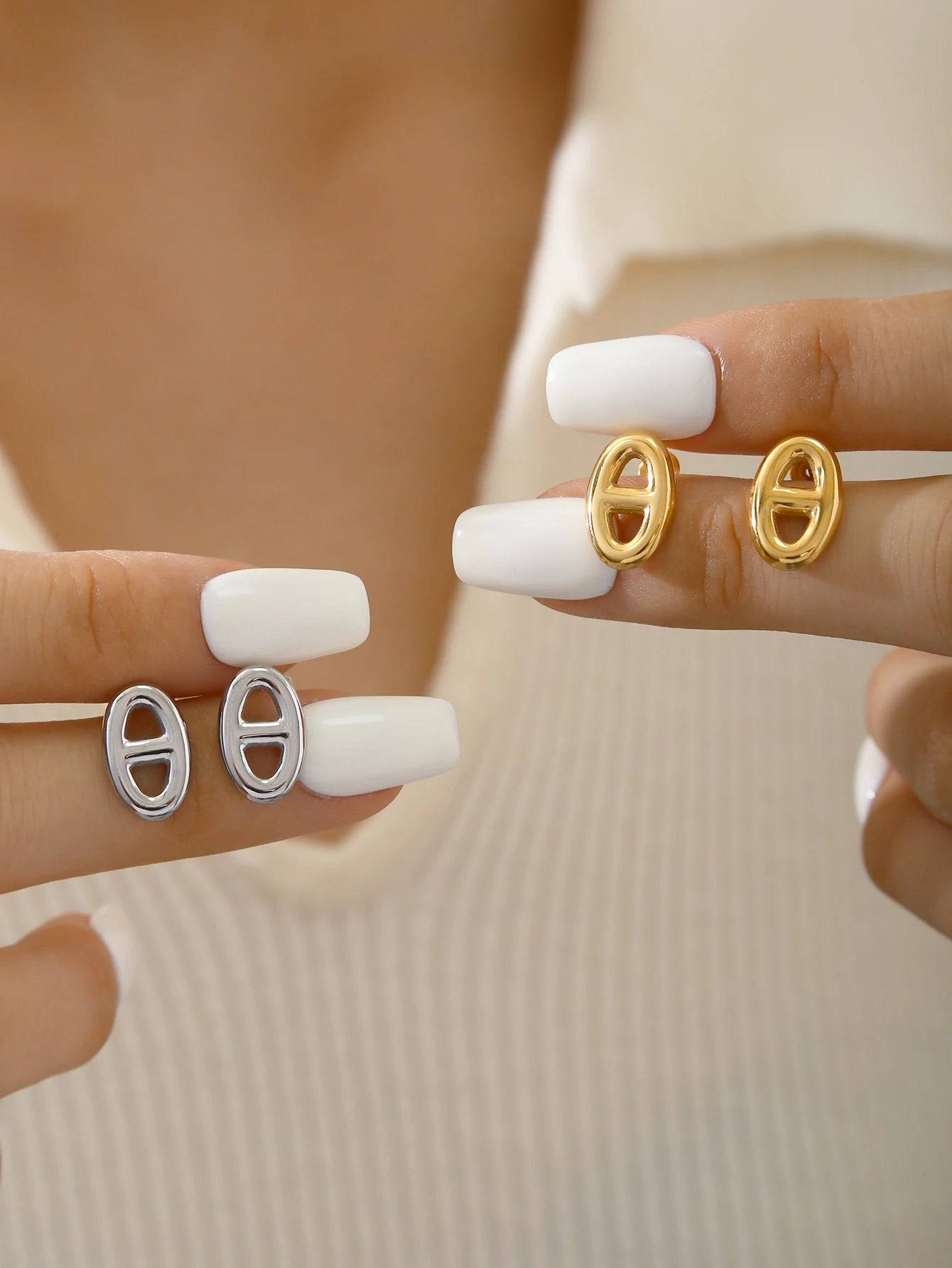 Japanese & Korean Minimalist, Versatile, Cool-Tone,Unique,Niche Stainless Steel 18K Gold-Plated Pig Nose Stud Earrings for Women